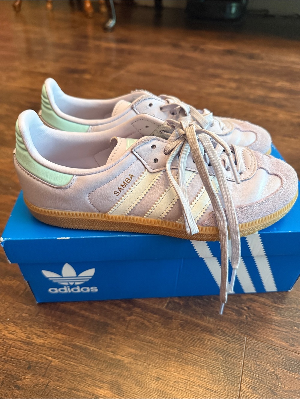adidas Kids Samba Sneakers in Light purple with Mint Heel